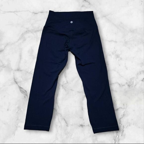 Lululemon Size 6 20" Navy Aligns - Picture 2 of 2